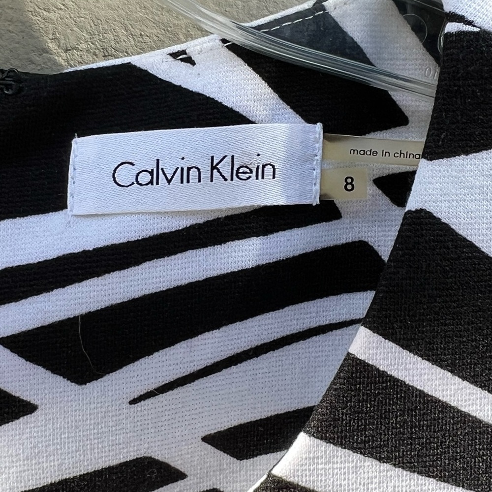 NWOT Calvin Klein Size 8 Black & White Bandage Dress - Picture 5 of 11